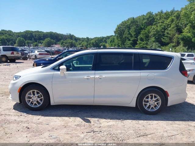 Продаж на аукціоні авто 2022 Chrysler Pacifica Touring L, vin: 2C4RC1BG6NR157169, номер лоту: 45622512