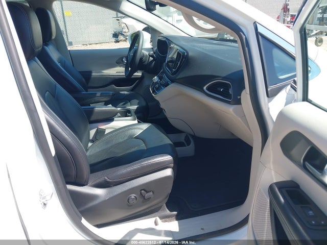Продаж на аукціоні авто 2022 Chrysler Pacifica Touring L, vin: 2C4RC1BG6NR157169, номер лоту: 45622512