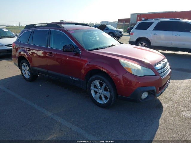 Продаж на аукціоні авто 2014 Subaru Outback 2.5i Premium, vin: 4S4BRBCC0E3260965, номер лоту: 45622570