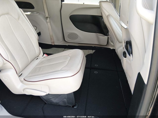 2C4RC1GG5HR762992 Chrysler Pacifica Limited