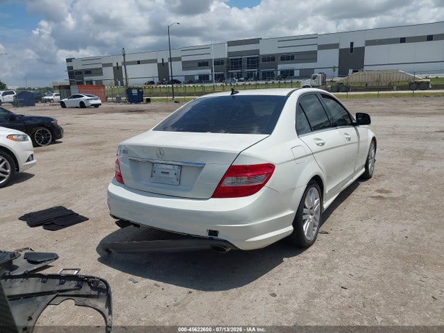 45622600 :رقم المزاد ، WDDGF54X29F213890 vin ، 2009 Mercedes-benz C 300 Luxury/sport مزاد بيع