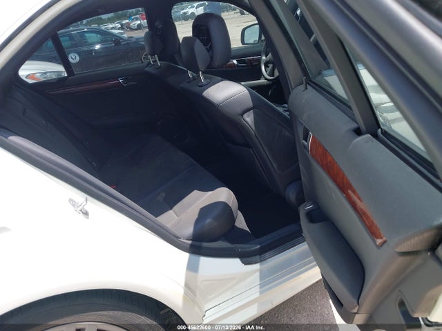 45622600 :رقم المزاد ، WDDGF54X29F213890 vin ، 2009 Mercedes-benz C 300 Luxury/sport مزاد بيع