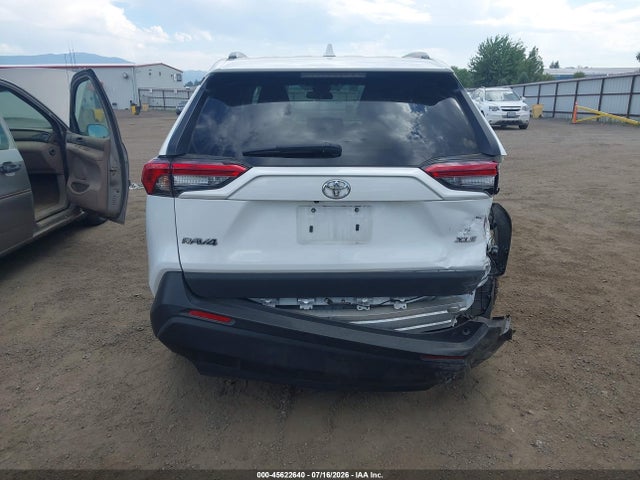 Toyota Rav4 Xle 2022 2T3W1RFV0NW236021 Image 16