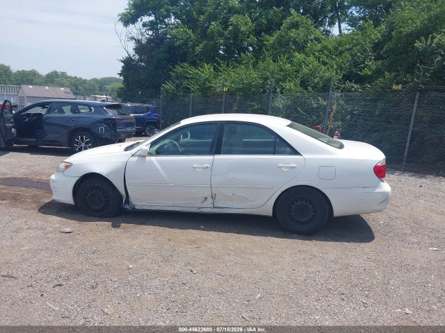 45622680 :رقم المزاد ، 4T1BE32K66U736562 vin ، 2006 Toyota Camry Le مزاد بيع