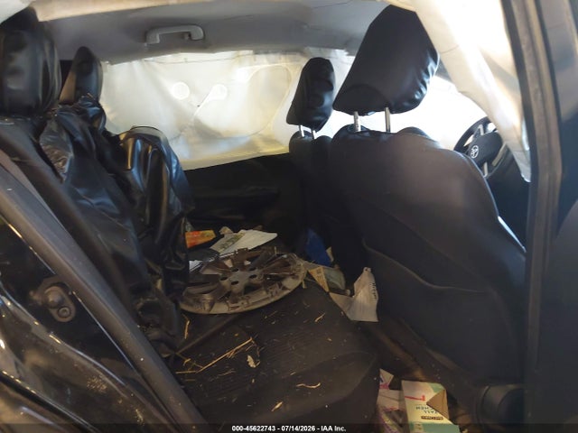 Продажа на аукционе авто 2018 Toyota Prius Two, vin: JTDKBRFU4J3601266, номер лота: 45622743