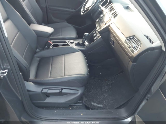 3VV2B7AX5KM196798 Volkswagen Tiguan 2.0t Se/2.0t Sel/2.0t Sel R-line/2.0t Sel R-line Black