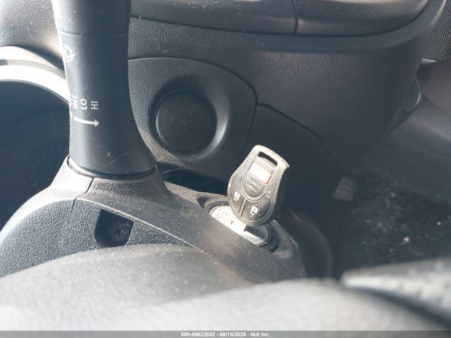 JN8AF5MV5ET363569 Nissan JUKE S