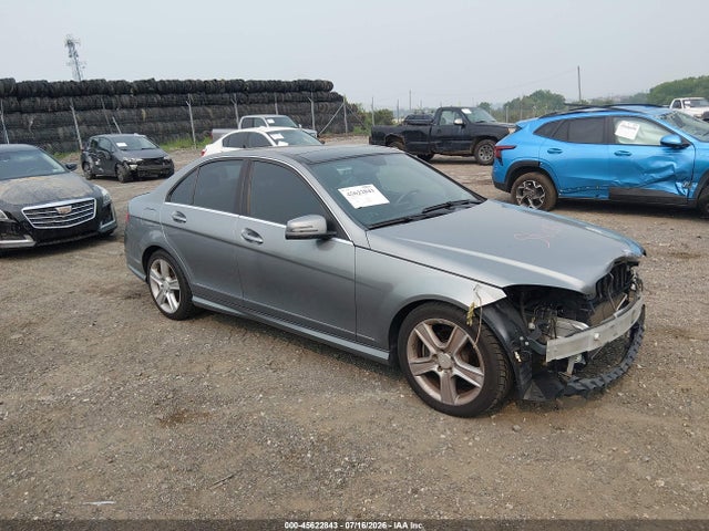 45622843 :رقم المزاد ، WDDGF8BB5BR164858 vin ، 2011 Mercedes-benz C 300 Sport 4matic مزاد بيع