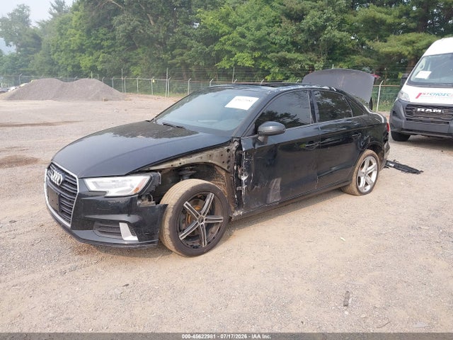 45622981 :رقم المزاد ، WAUB8GFF1H1058899 vin ، 2017 Audi A3 Premium مزاد بيع