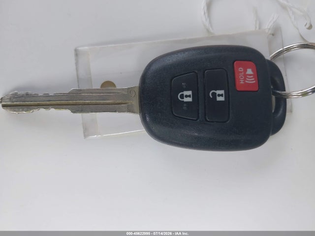 2014 Toyota Prius C Two მანქანა იყიდება აუქციონზე, vin: JTDKDTB38E1567340, აუქციონის ნომერი: 45622995