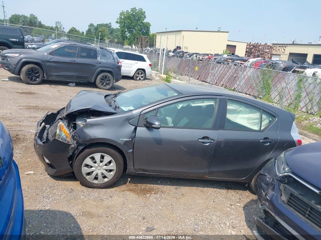 2014 Toyota Prius C Two მანქანა იყიდება აუქციონზე, vin: JTDKDTB38E1567340, აუქციონის ნომერი: 45622995