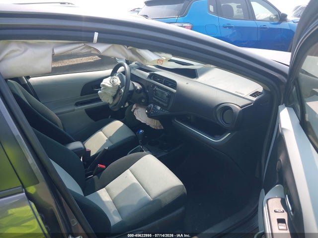 2014 Toyota Prius C Two მანქანა იყიდება აუქციონზე, vin: JTDKDTB38E1567340, აუქციონის ნომერი: 45622995