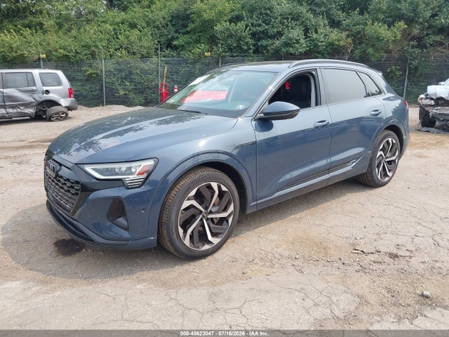 WA15AAGE7RB010451 Audi Q8 E-tron Premium Plus Quattro