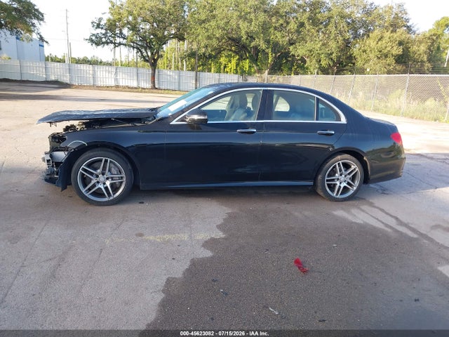 2017 Mercedes-benz E 300 4matic მანქანა იყიდება აუქციონზე, vin: WDDZF4KB9HA029343, აუქციონის ნომერი: 45623082