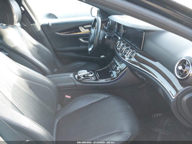 2017 Mercedes-benz E 300 4matic მანქანა იყიდება აუქციონზე, vin: WDDZF4KB9HA029343, აუქციონის ნომერი: 45623082