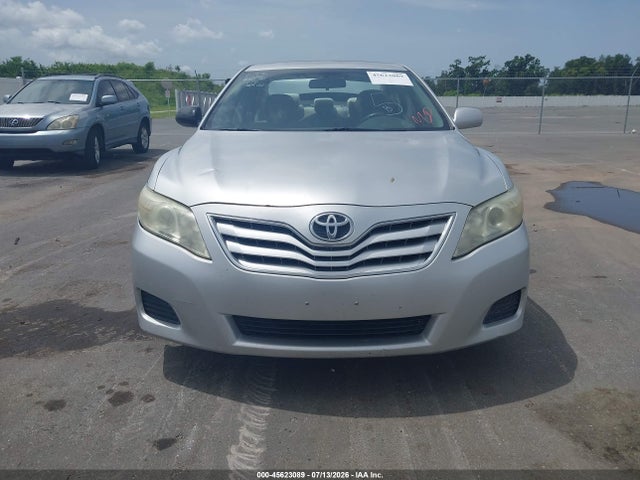 45623089 :رقم المزاد ، 4T1BF3EK4BU776187 vin ، 2011 Toyota Camry Le مزاد بيع