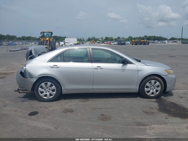 45623089 :رقم المزاد ، 4T1BF3EK4BU776187 vin ، 2011 Toyota Camry Le مزاد بيع