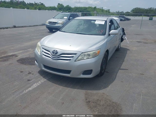 45623089 :رقم المزاد ، 4T1BF3EK4BU776187 vin ، 2011 Toyota Camry Le مزاد بيع