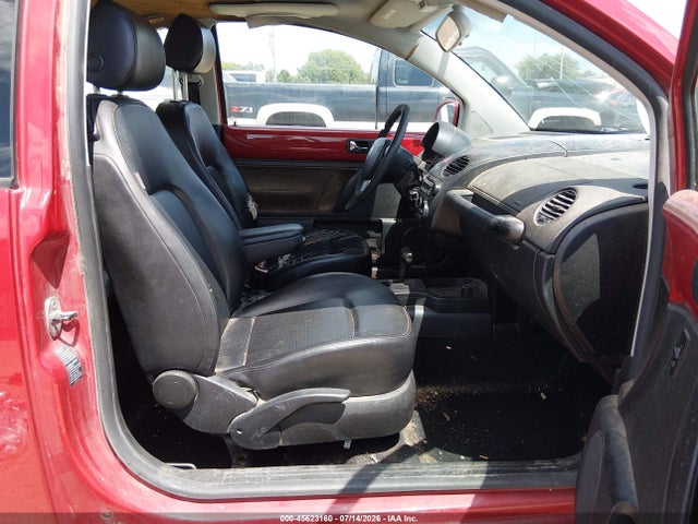 2006 Volkswagen New Beetle 2.5 მანქანა იყიდება აუქციონზე, vin: 3VWRW31CX6M419217, აუქციონის ნომერი: 45623160