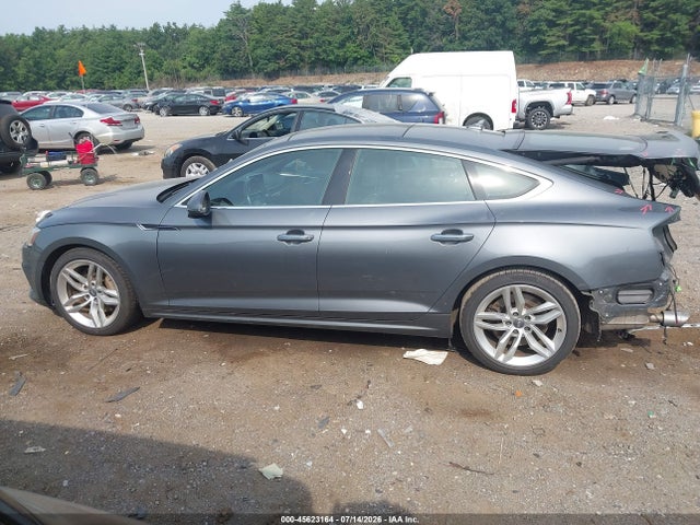 Продаж на аукціоні авто 2019 Audi A5 45 Premium, vin: WAUBNCF50KA010990, номер лоту: 45623164