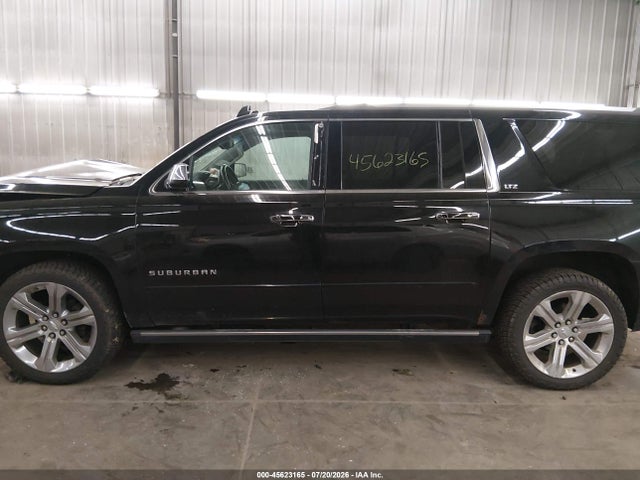 Продажа на аукционе авто 2015 Chevrolet Suburban Ltz, vin: 1GNSKKKCXFR711125, номер лота: 45623165