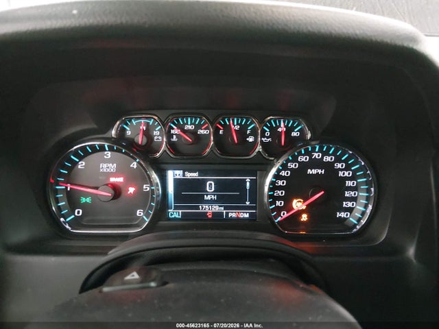 Продажа на аукционе авто 2015 Chevrolet Suburban Ltz, vin: 1GNSKKKCXFR711125, номер лота: 45623165