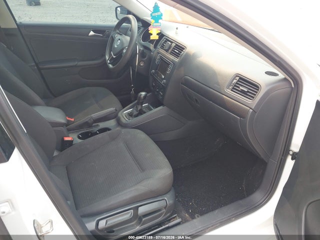 3VW267AJ7GM260648 Volkswagen Jetta 1.4t S