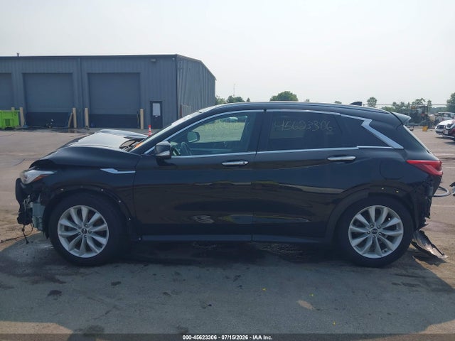 3PCAJ5M33KF126831 Infiniti Qx50 Essential