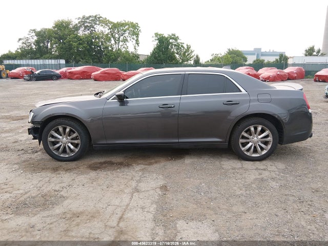 Chrysler 300 Anniversary Edition 2016 2C3CCARG5GH344265 Image 14