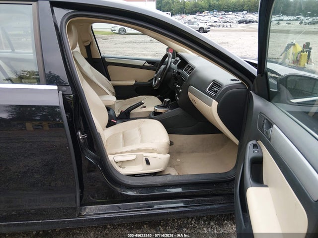 45623340 :رقم المزاد ، 3VWDX7AJXDM378937 vin ، 2013 Volkswagen Jetta 2.5l Se مزاد بيع