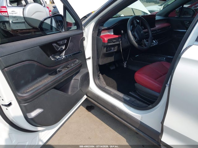 2024 Lincoln Corsair Reserve მანქანა იყიდება აუქციონზე, vin: 5LMCJ2CA7RUL10493, აუქციონის ნომერი: 45623354
