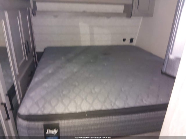 45623360 :رقم المزاد ، 4YDF42333LR800983 vin ، 2020 Keystone Raptor مزاد بيع