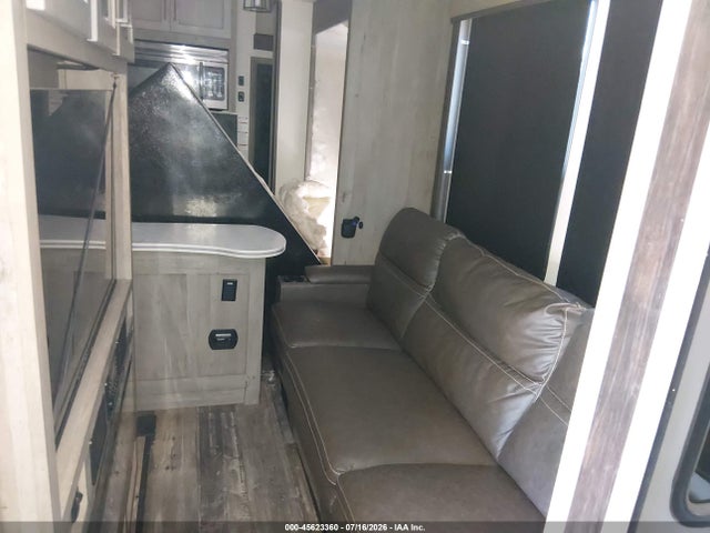 45623360 :رقم المزاد ، 4YDF42333LR800983 vin ، 2020 Keystone Raptor مزاد بيع
