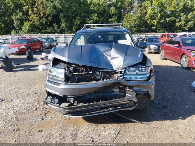 2018 Volkswagen Atlas 3.6l V6 Sel მანქანა იყიდება აუქციონზე, vin: 1V2MR2CA0JC522262, აუქციონის ნომერი: 45623402