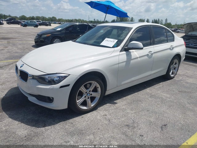 2013 Bmw 328i Xdrive მანქანა იყიდება აუქციონზე, vin: WBA3B5G54DNS04344, აუქციონის ნომერი: 45623428