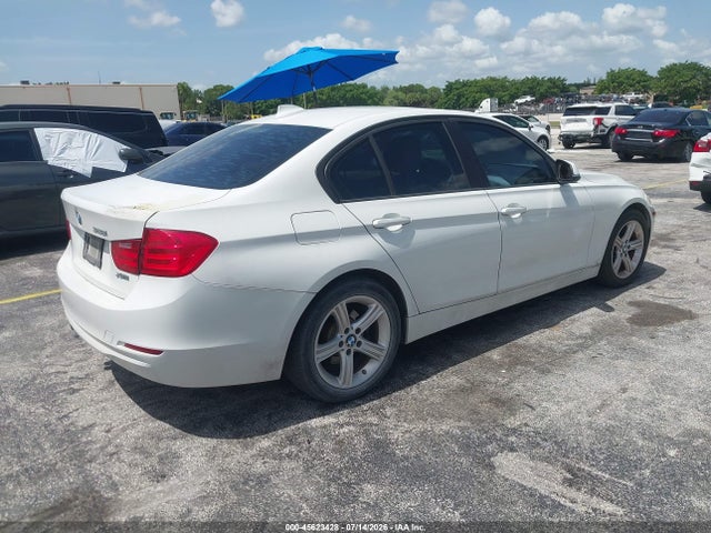 2013 Bmw 328i Xdrive მანქანა იყიდება აუქციონზე, vin: WBA3B5G54DNS04344, აუქციონის ნომერი: 45623428