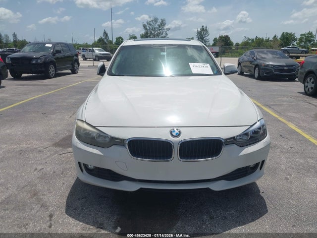 2013 Bmw 328i Xdrive მანქანა იყიდება აუქციონზე, vin: WBA3B5G54DNS04344, აუქციონის ნომერი: 45623428