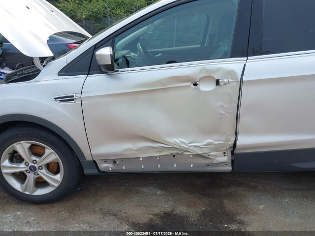 Продажа на аукционе авто 2015 Ford Escape Se, vin: 1FMCU9GXXFUC85117, номер лота: 45623491