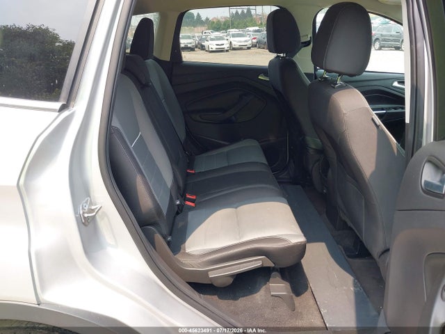 Продажа на аукционе авто 2015 Ford Escape Se, vin: 1FMCU9GXXFUC85117, номер лота: 45623491