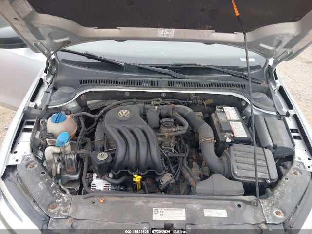 2013 Volkswagen Jetta 2.0l S მანქანა იყიდება აუქციონზე, vin: 3VW2K7AJ9DM217050, აუქციონის ნომერი: 45623525