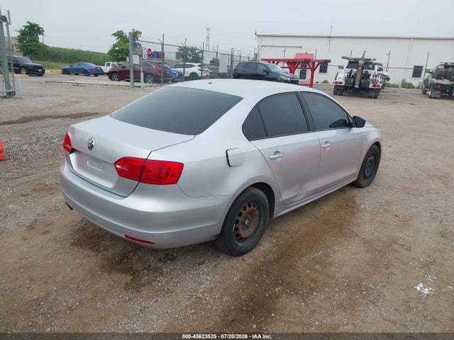 2013 Volkswagen Jetta 2.0l S მანქანა იყიდება აუქციონზე, vin: 3VW2K7AJ9DM217050, აუქციონის ნომერი: 45623525