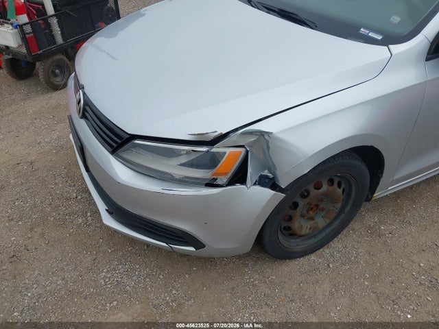 2013 Volkswagen Jetta 2.0l S მანქანა იყიდება აუქციონზე, vin: 3VW2K7AJ9DM217050, აუქციონის ნომერი: 45623525