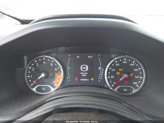 2018 Jeep Renegade Altitude Fwd მანქანა იყიდება აუქციონზე, vin: ZACCJABHXJPH23451, აუქციონის ნომერი: 45623528