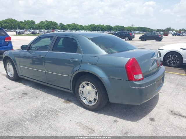 Продажа на аукционе авто 2005 Chrysler 300 Touring, vin: 2C3AA53G65H608538, номер лота: 45623568