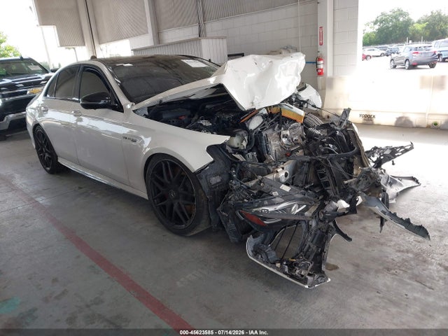 45623585 :رقم المزاد ، WDDZF8KB5JA258633 vin ، 2018 Mercedes-benz Amg E 63 S 4matic مزاد بيع