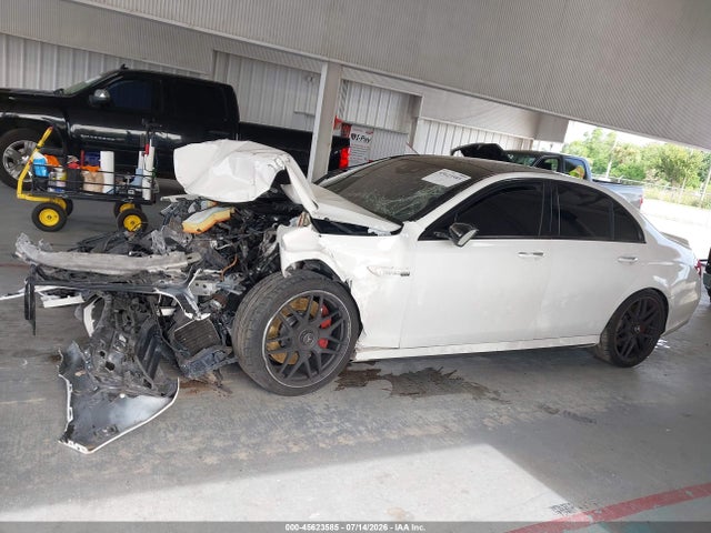 45623585 :رقم المزاد ، WDDZF8KB5JA258633 vin ، 2018 Mercedes-benz Amg E 63 S 4matic مزاد بيع