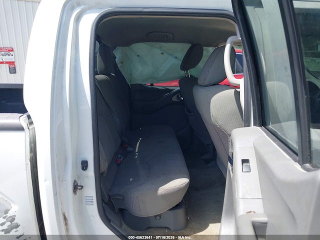 1N6AD0ER3GN747974 Nissan Frontier Desert Runner/s/sl/sv