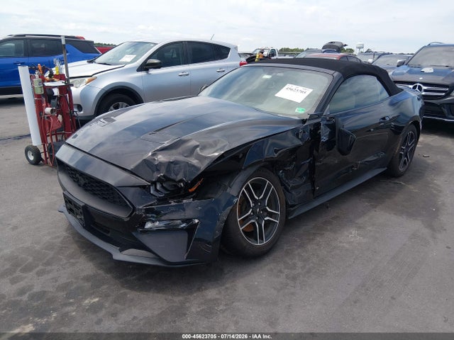 45623705 :رقم المزاد ، 1FATP8UH6J5133220 vin ، 2018 Ford Mustang Ecoboost Premium مزاد بيع