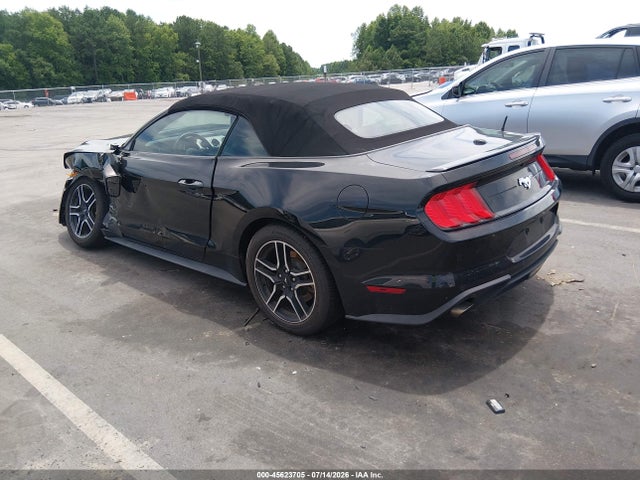 45623705 :رقم المزاد ، 1FATP8UH6J5133220 vin ، 2018 Ford Mustang Ecoboost Premium مزاد بيع