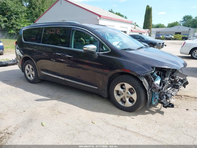 45623716 :رقم المزاد ، 2C4RC1EG9HR525005 vin ، 2017 Chrysler Pacifica Touring-l Plus مزاد بيع